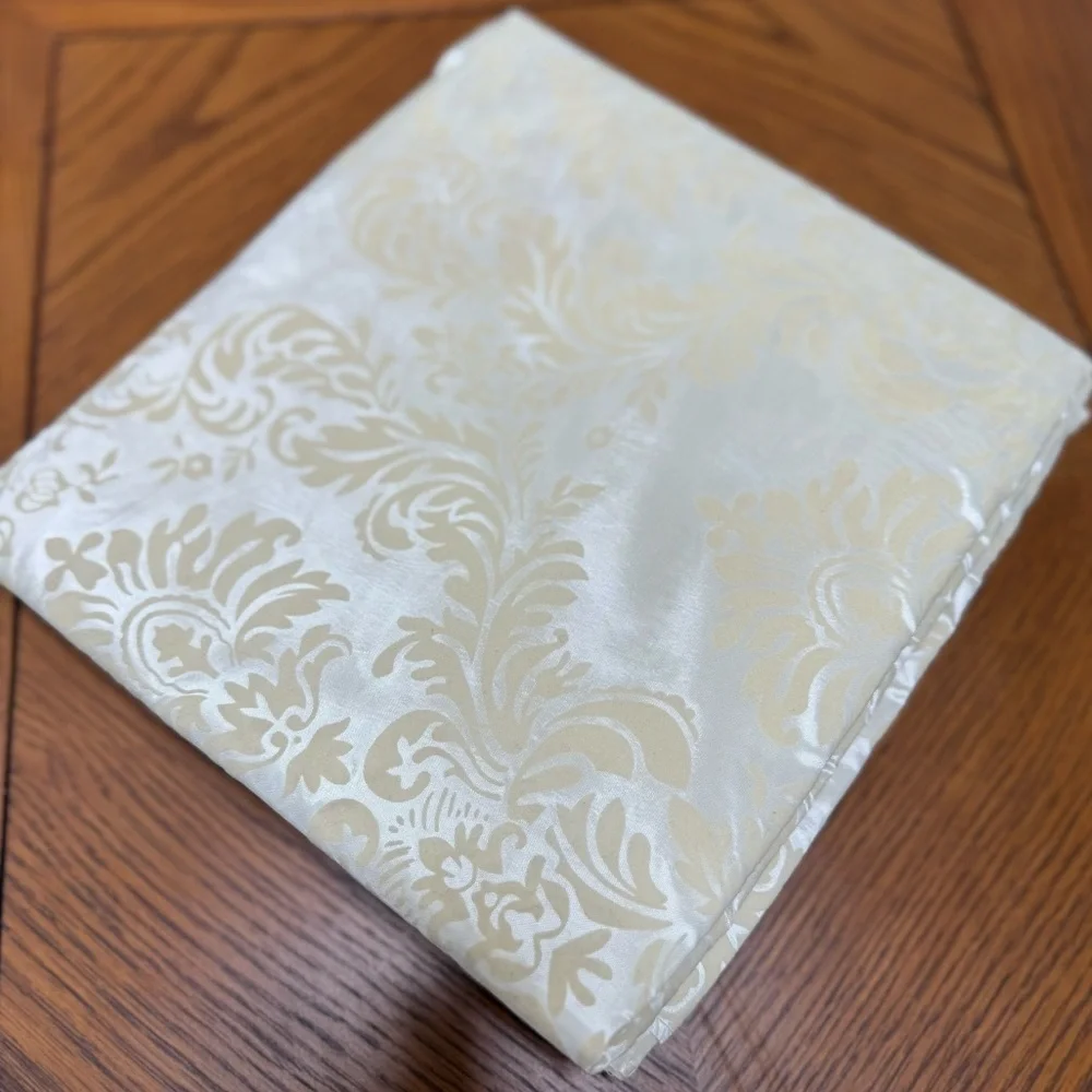 NWT Elegant Ivory Patterned Tablecloth, Table Linens